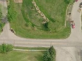 106 Bay Rd, McHenry, IL 60051