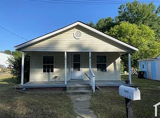 204 Saint Matthews Rd, Erwin, NC 28339