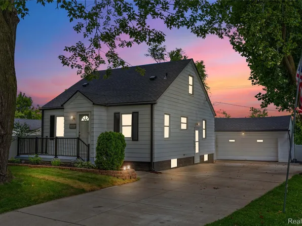 885 Hawthorne Ave, Ypsilanti, MI 48198