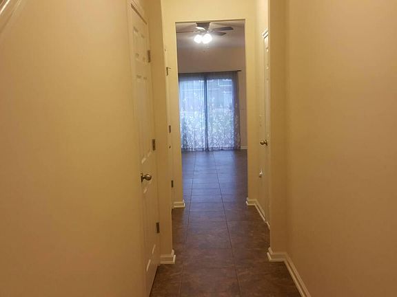 5th image of 75 Moultrie Village Ln