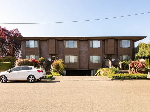 Charming Apartments with In-Unit Laundry in Everett!