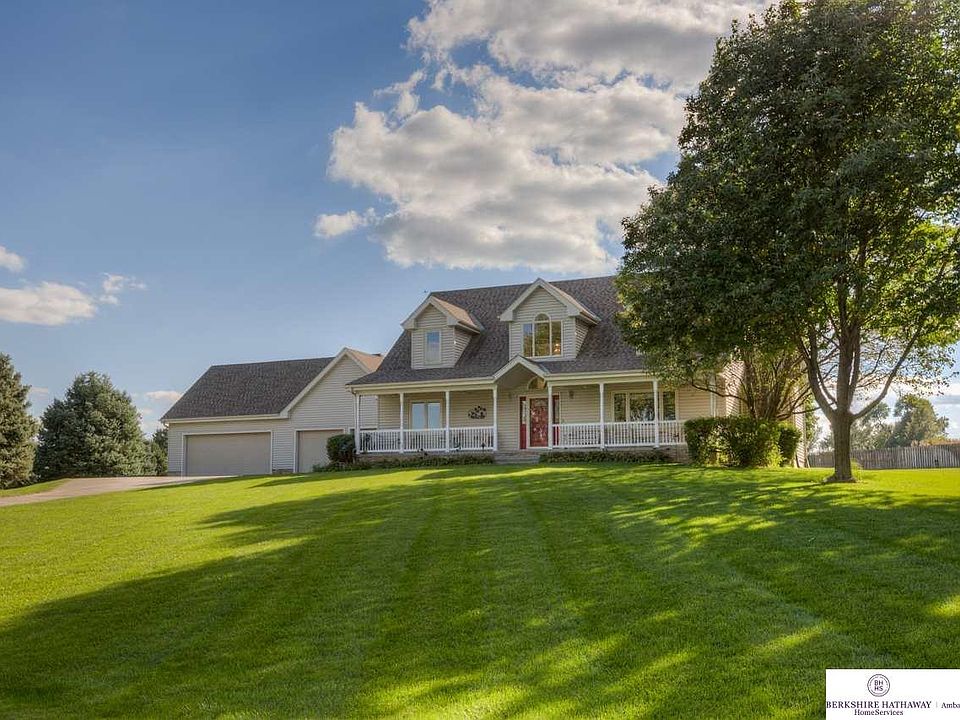 1st image of 20203 Pearl Dr