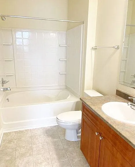Clairmont at Hillandale — Photo 137