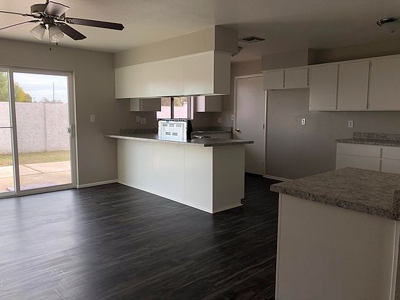 5th image of 7547 N 40th Dr