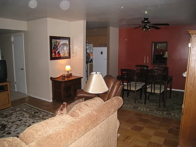 129 Baywood Ave — Photo 3