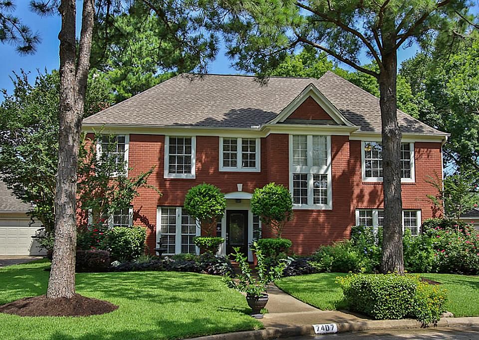 1st image of 7407 Knoll Cliff Ct