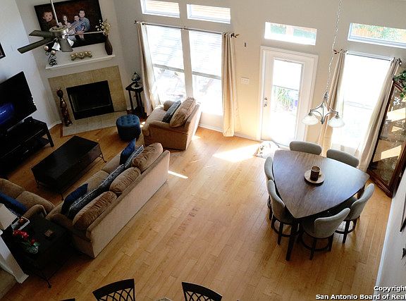2nd image of 21230 Villa Valencia