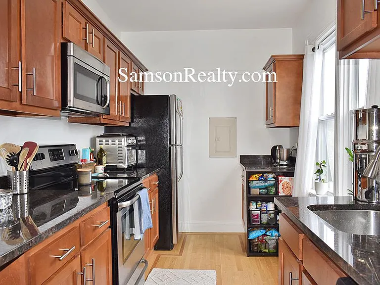 420 Angell St #3 — Photo 4