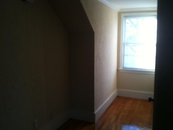 4th image of 204 Glen Echo Dr #2