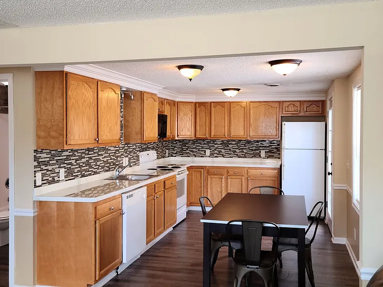 Alexander Estates, Inc. — Photo 56