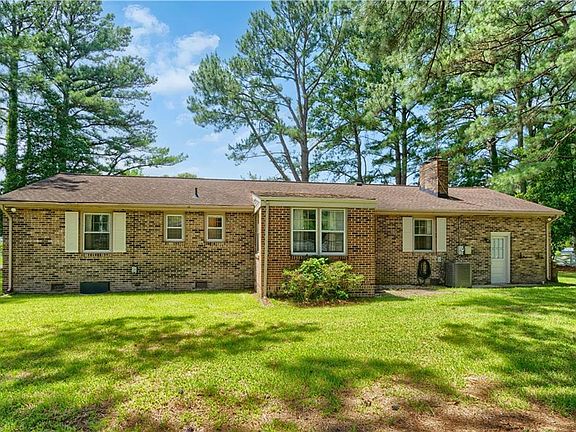 2nd image of 4325 Twin Pines Rd