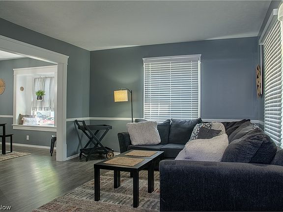 2nd image of 177 24th St NW