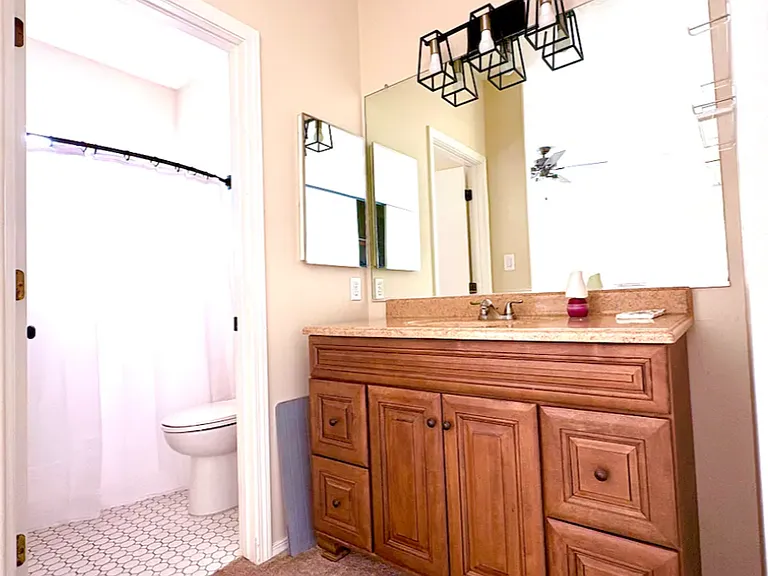 1404 Vista Monte Dr NE — Photo 6