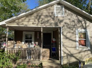 636 Matthews St, Sanford, NC 27330
