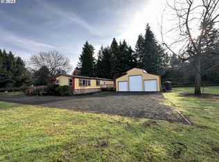 181 Vernita Ln, Glide, OR 97443