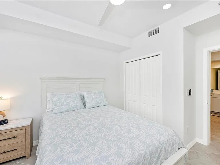 12640 Radiance Ct #101 — Photo 32
