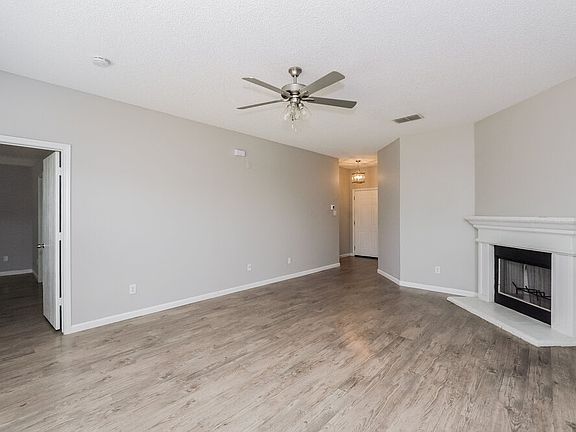 4th image of 2617 Ensenada Ln