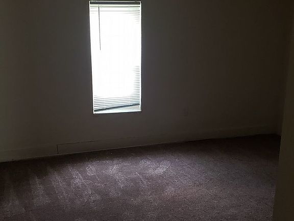 5th image of 2022 E Maryland St