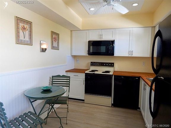 4th image of 2950 SE Ocean Blvd APT 118-7