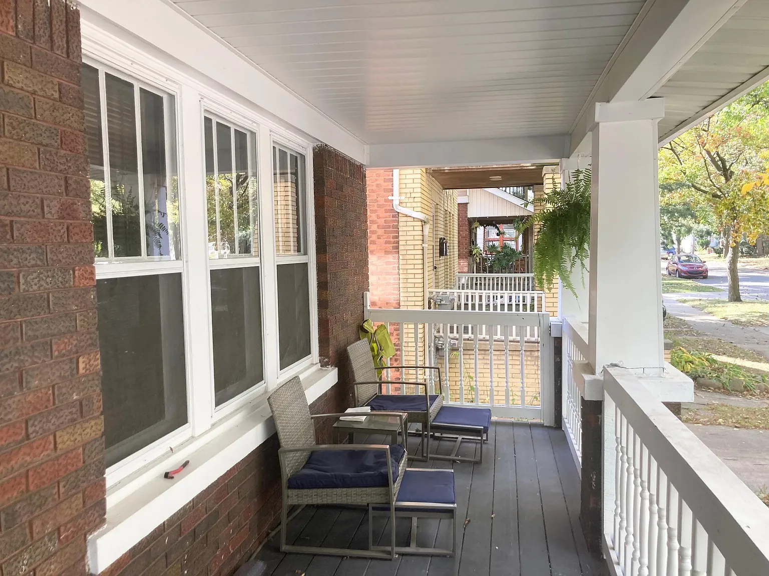 2 bed, 900 sqft, $1,325 — Photo 3