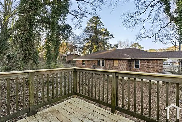 1137 White Oak Ave SW — Photo 18