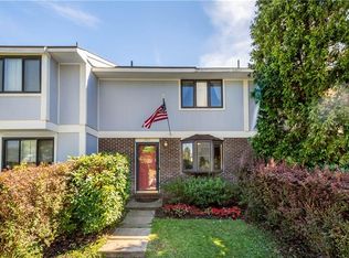 603 Deer Watch Rd, Bridgeville, PA 15017