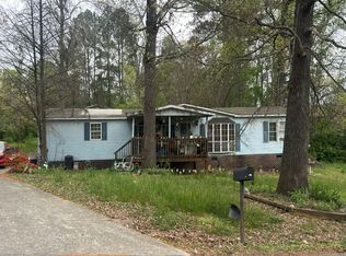 222 Betsy Ln, Rossville, GA 30741