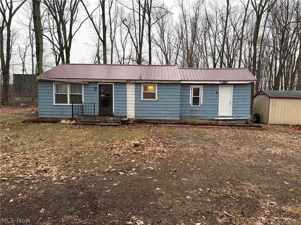 42082 Duquesne St W, Columbiana, OH 44408