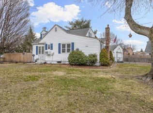 69 Chateaugay St, Chicopee, MA 01020