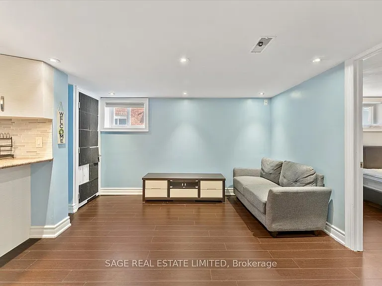 207 Cedarvale Ave #LOWER — Photo 15