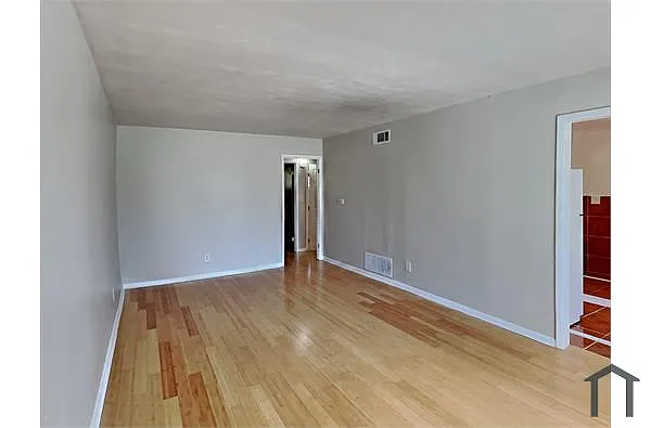 Building Photo - 730 Hill St #D