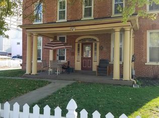 220 S Main St, Manheim, PA 17545