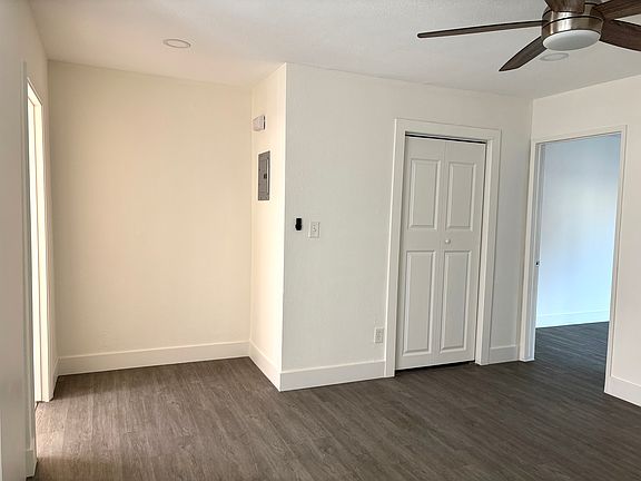 4th image of 1209 Molino Ave APT A