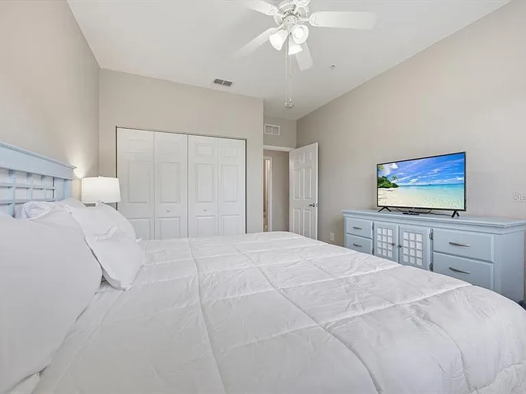 301 Terrace Ridge Cir #301 — Photo 19