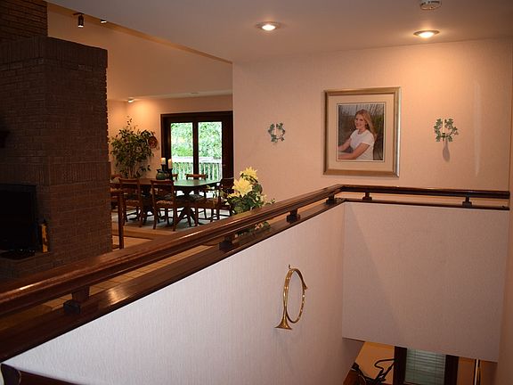 3rd image of 187 Quail Walk