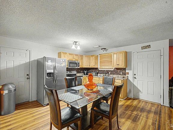 5th image of 8813 Camshire Cir