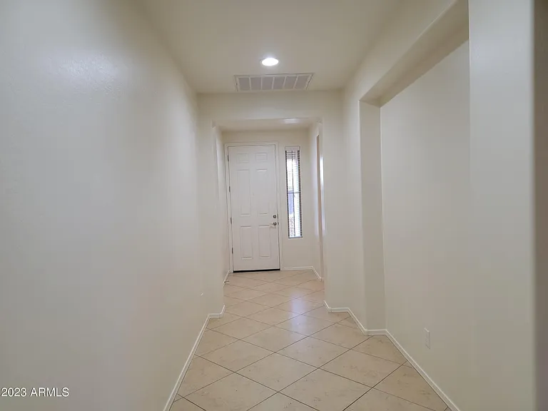 2671 E Daniel Dr — Photo 3