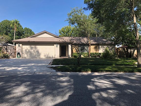 4th image of 5 Orangewood Ct