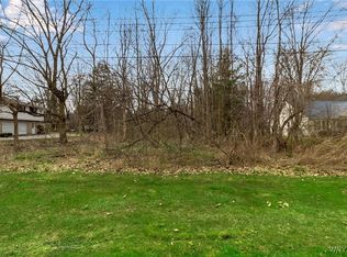 4710 Margaret Dr, Clarence, NY 14031