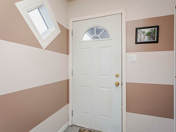 4th image of 3812 20th Ave NW #35