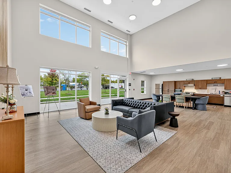 750 Tower Dr — Photo 13