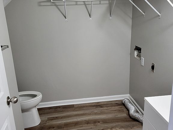 3rd image of 217 Churchill Dr APT 3