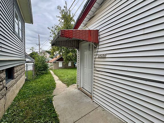 4th image of 3935-3935A N 13th St