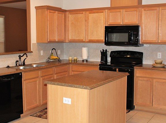 5th image of 1803 Faccio St