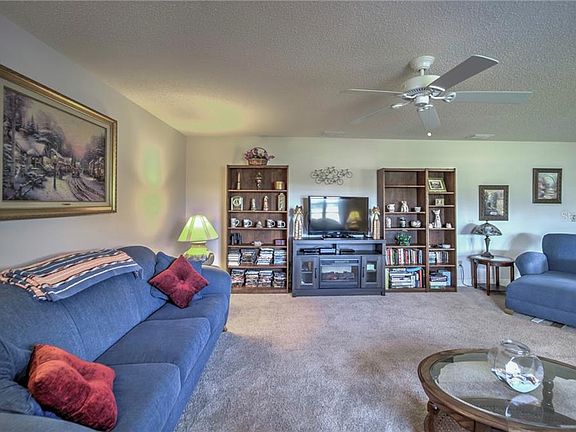 5th image of 1015 Harefield Cir Unit 52