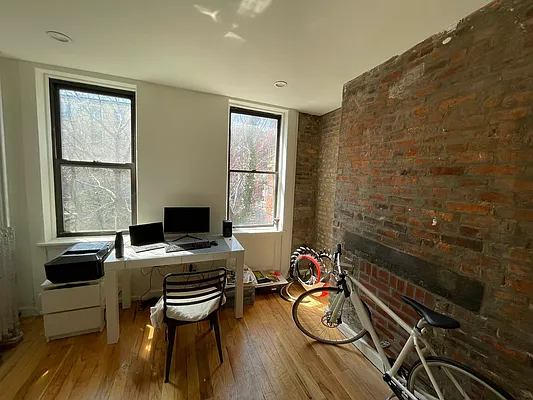 Rented by Highline Residential | media 9