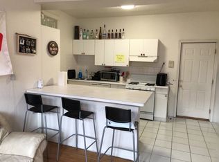 1400 W Taylor St #4, Chicago, IL 60607