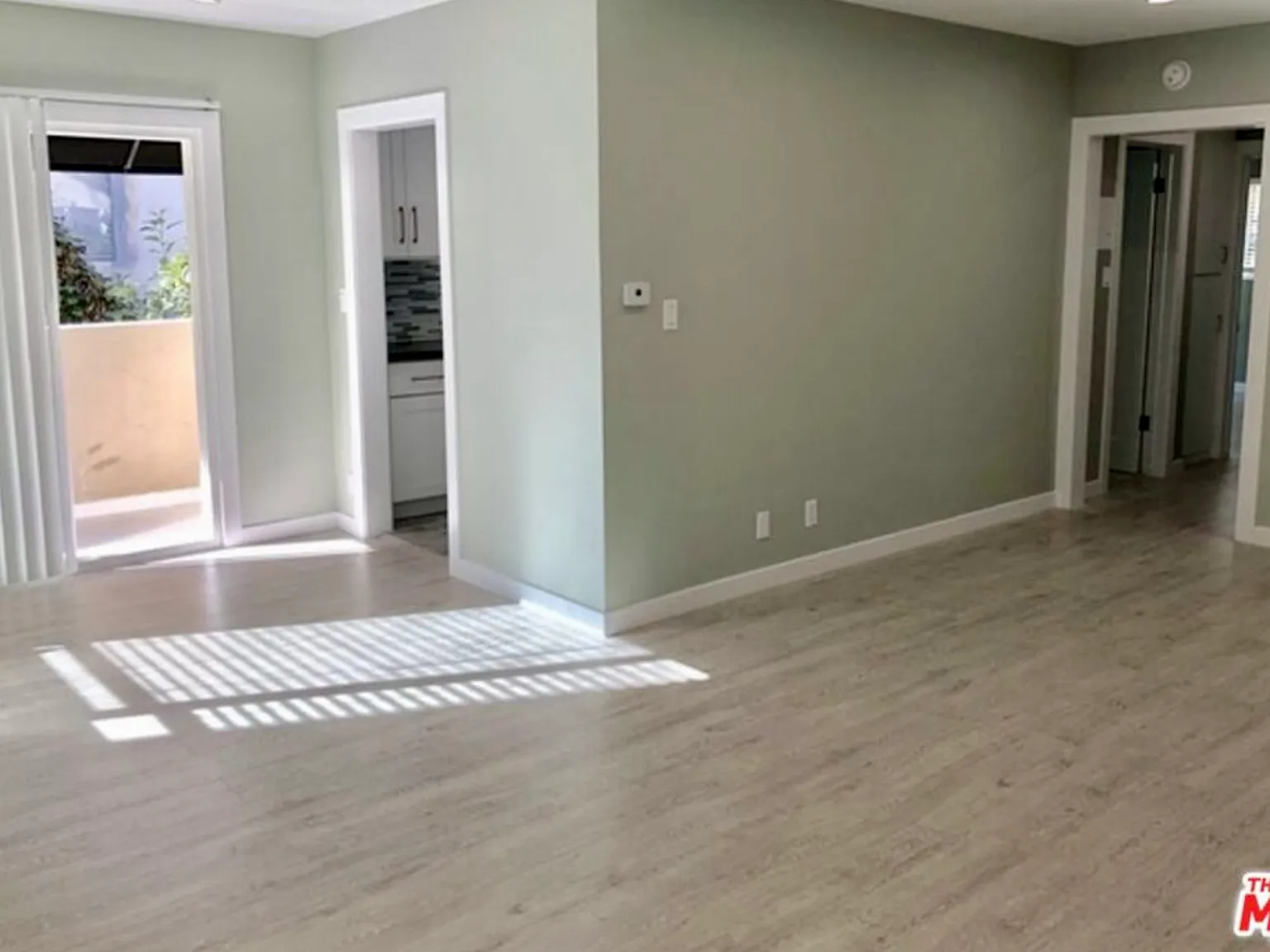 2 bed, 850 sqft, $2,990 — Photo 4