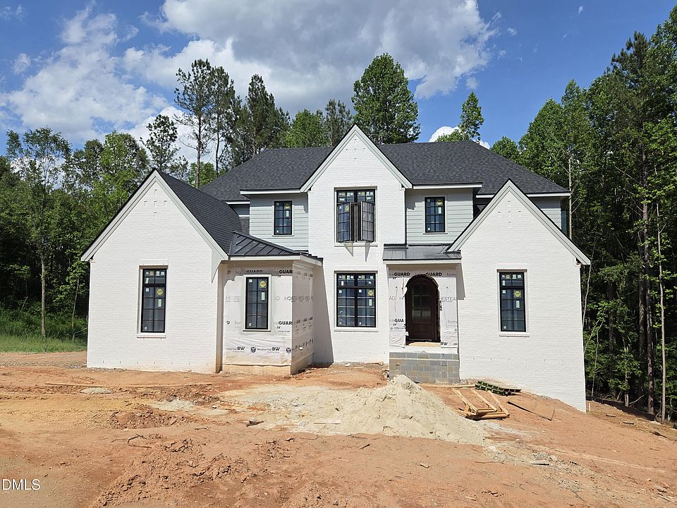 1st image of 404 Shinleaf Pond Trl