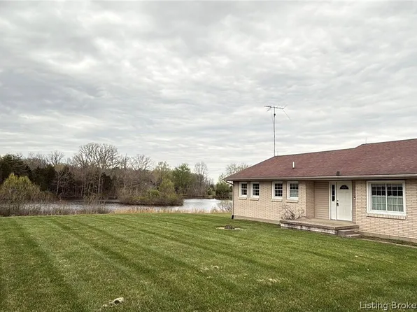 1110 W Helton Road, Scottsburg, IN 47170